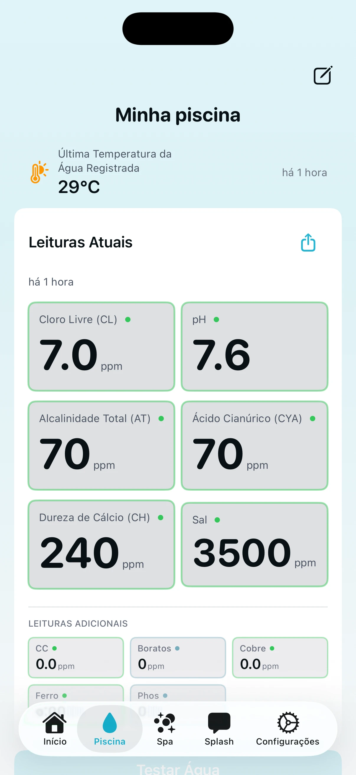 Tela de detalhes da piscina do PoolFu mostrando leituras atuais de química da água para cloro, pH, alcalinidade e mais